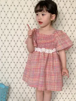 Платья для корейских девочек 2023 Летняя Детская одежда, Детские платья принцессы в клетку с квадратным воротником и короткими рукавами с кружевными оборками